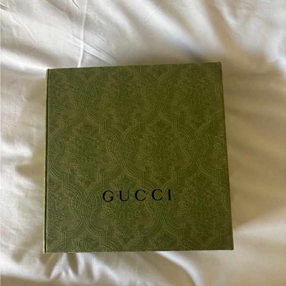Gucci Black Belt with Gold GG Buckle - Picture 4 of 5